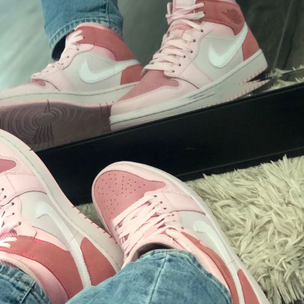 Jordan 1 - Picture 1 of 2